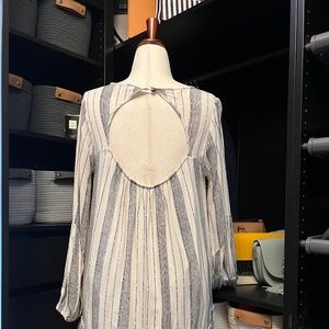 Altar’s State Backless Dress